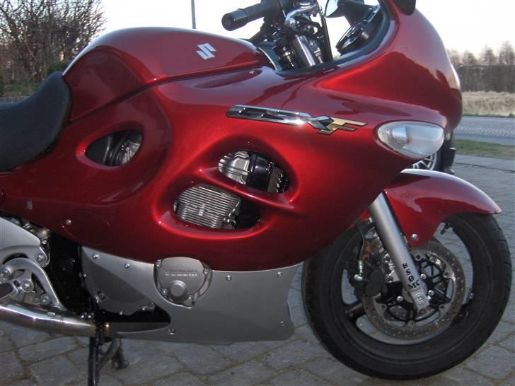 Suzuki *SOLGT* Suzuki GSX 750 F billede 4