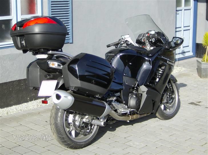 Kawasaki GTR 1400  billede 2
