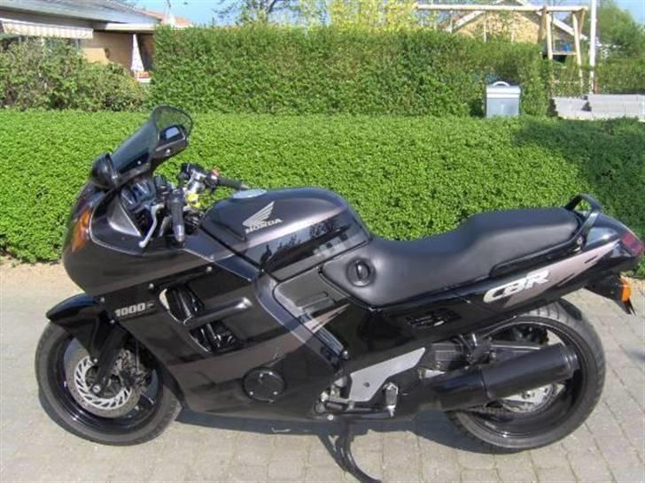 Honda cbr1000 sc 24 billede 1