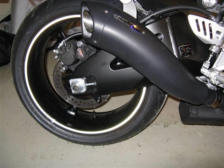 Suzuki GSX-R1000 k8 - Micron moto GP slip on billede 6