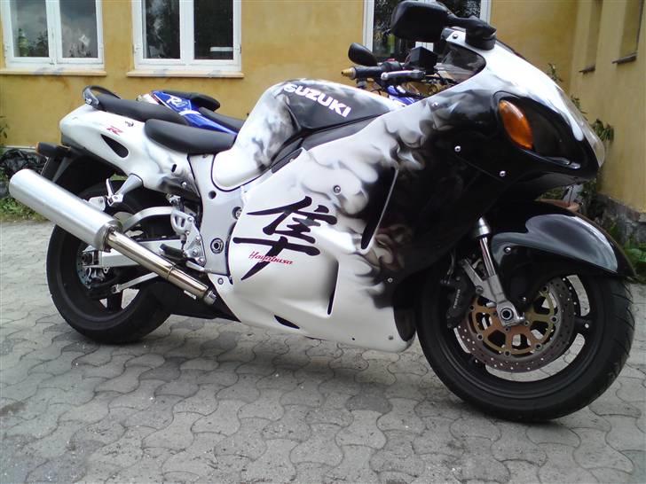 Suzuki Hayabusa Gsx1300R - LADY FROM HELL " Hell Was Full So She Came Back" billede 1