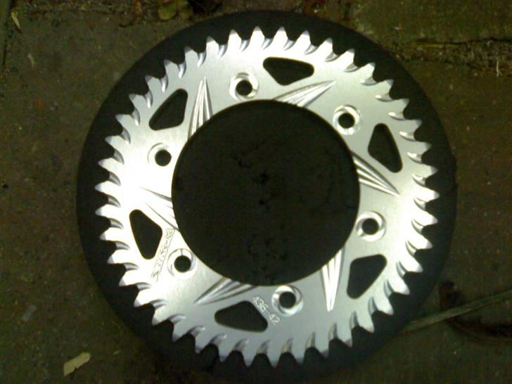 Suzuki GSX1300R Hayabusa   :Dark - Vortex alu. tandhjul. billede 9