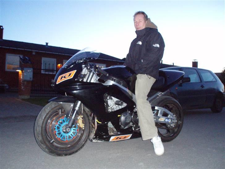 Honda frieblade rr billede 7