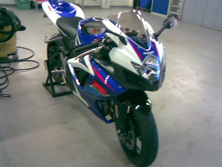 Suzuki GSXR 750 --> SOLGT <-- billede 4