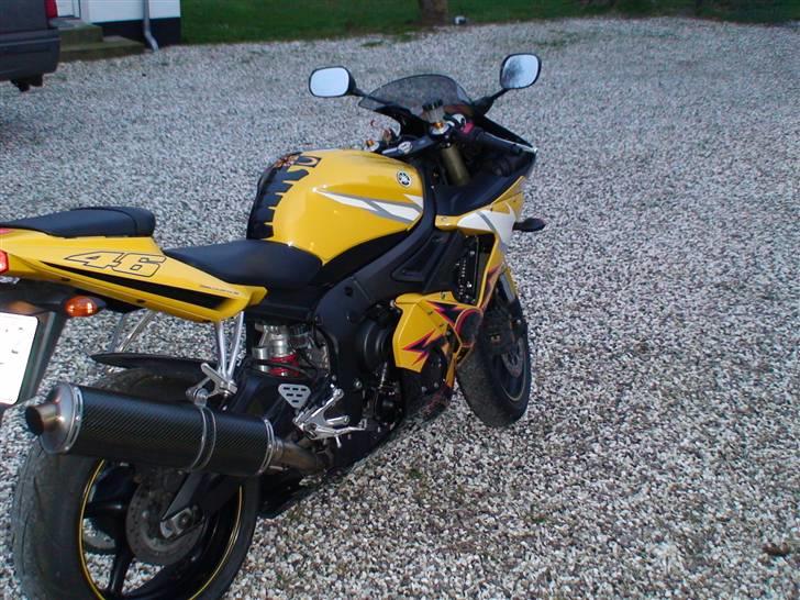 Yamaha r6 rossi billede 3