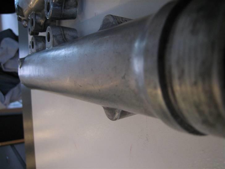 Kawasaki Z650 B2 - Efter alurens og vandslibepapir billede 9