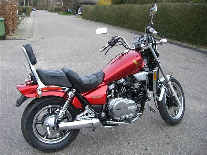 Honda VF700C Magna - Bare den flotteste jeg har set..! billede 5