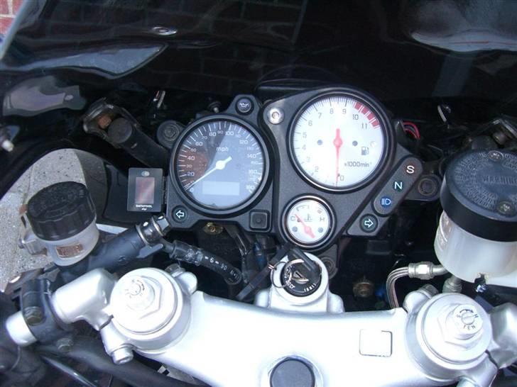 Honda VTR 1ooo Firestorm billede 4