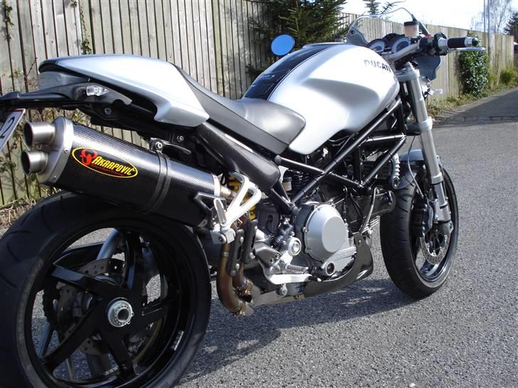 Ducati Monster S2R 1000 Solgt  billede 3