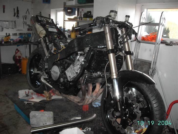 Yamaha fzr 1000 streetfighter  billede 11