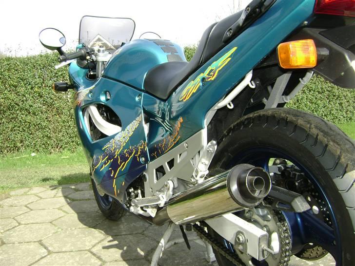 Suzuki GSX 600F billede 3