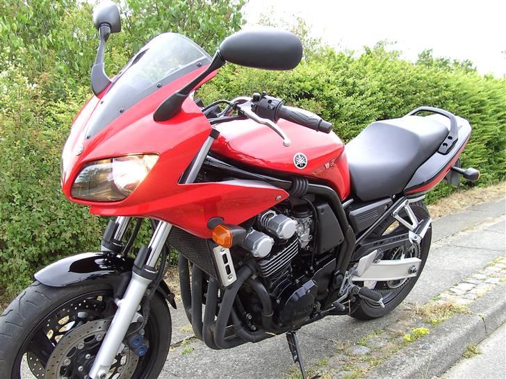 Yamaha FZS600S billede 1