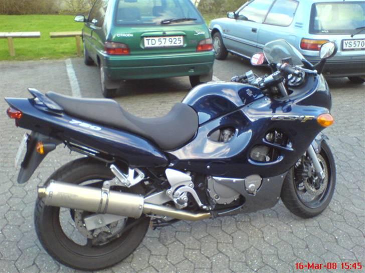 Suzuki gsx 750 f SOLGT billede 1