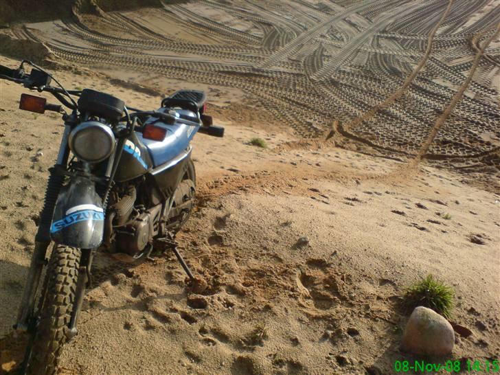 Suzuki DR250 SP billede 1