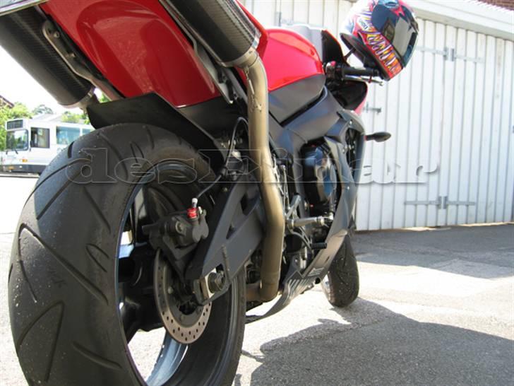 Yamaha YZF R1 billede 4