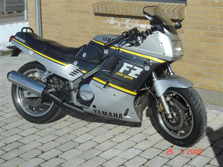 Yamaha FZ 750 til salg.. billede 3