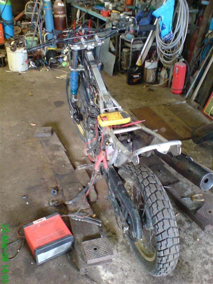 Suzuki DR250 SP billede 8