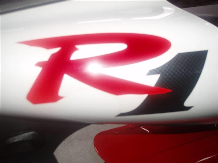 Yamaha Yzf R1 billede 3