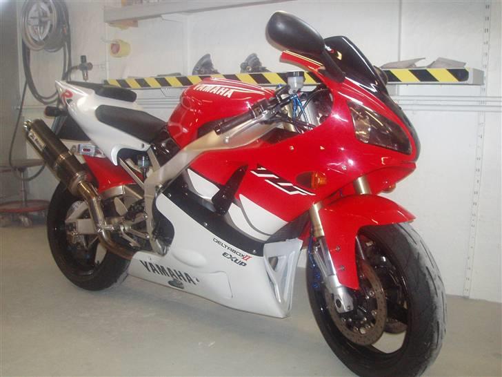 Yamaha Yzf R1 billede 10