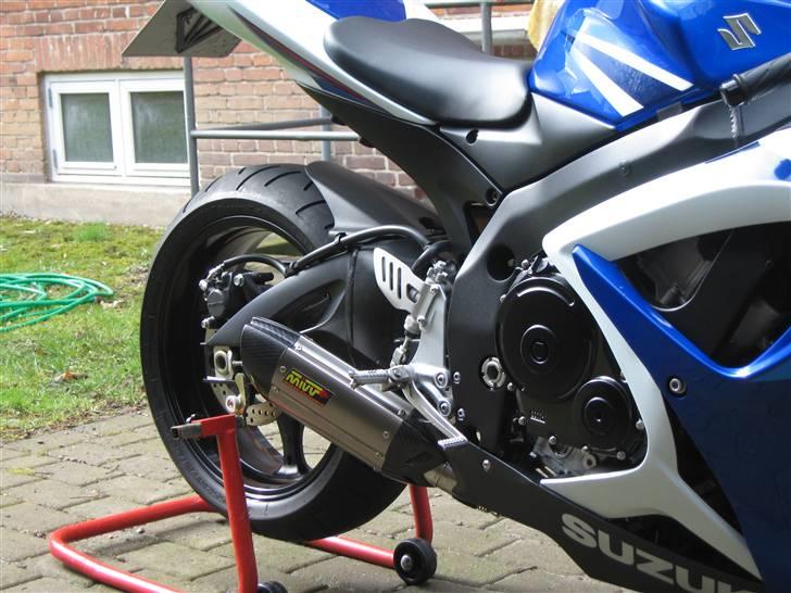 Suzuki GSX R 750 K7 billede 12