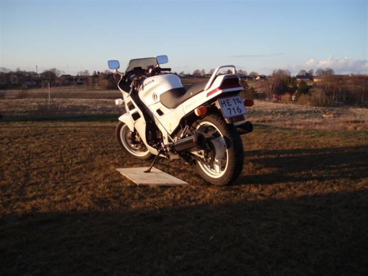 Honda VFR 750 F (SOLGT) billede 3