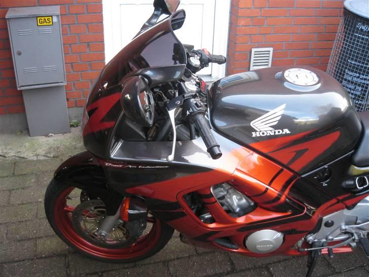 Honda CBR 600F (Min ven's) billede 5