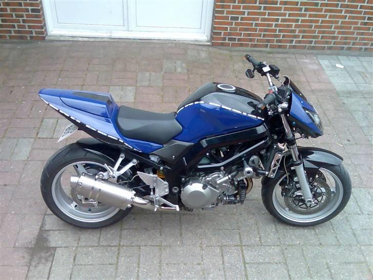 Suzuki SV 996 Standard - Gammel billed med 2 i 2 og RSU-gaffel billede 8