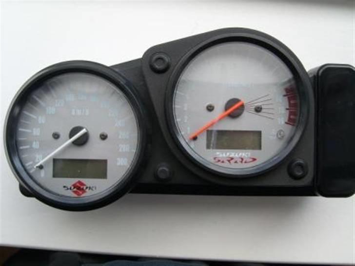 Suzuki GSXR 600 *solgt* - de nye ur-skiver billede 15