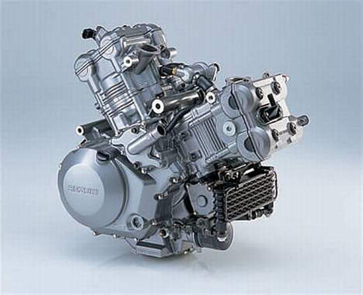 Suzuki SV 996 Standard - Klumpen 100% original med pairsys og skrift i sidedækslet billede 10