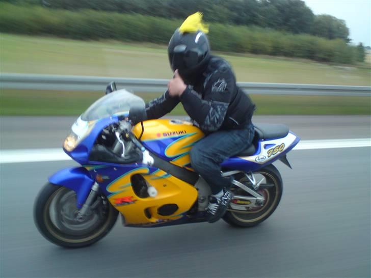 Suzuki gsx-r 750 corona solgt... billede 1