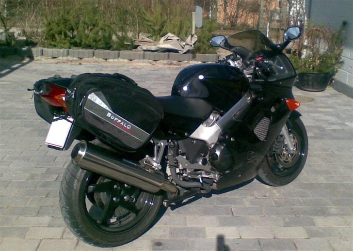 Honda VFR 800 RC46 Savnet.. billede 3