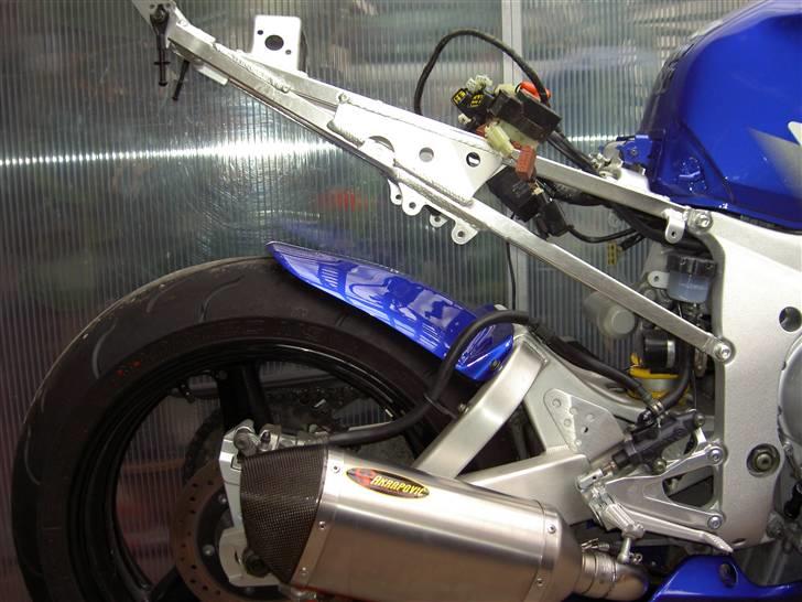 Yamaha YZF-R6 - Den nye bagskærm mont. billede 11