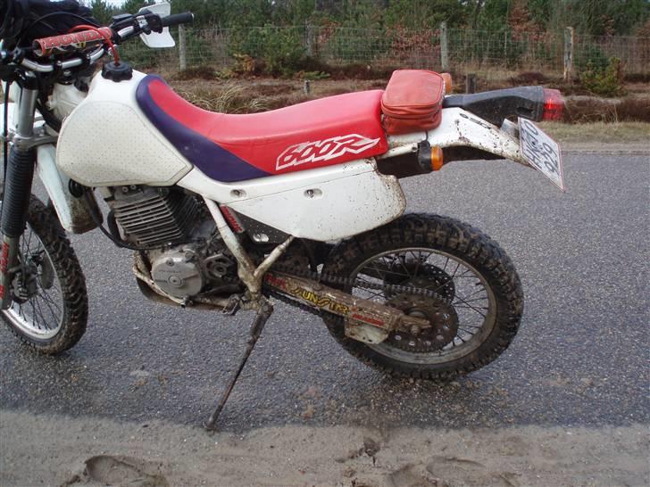 Honda xr 600r SOLGT!!!!! - Lidt mudder på dyret!! billede 7