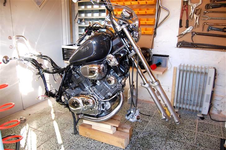 Yamaha XV 750E Virago - Skulle lige pudse et par smådele - så tog det om sig :-) billede 14