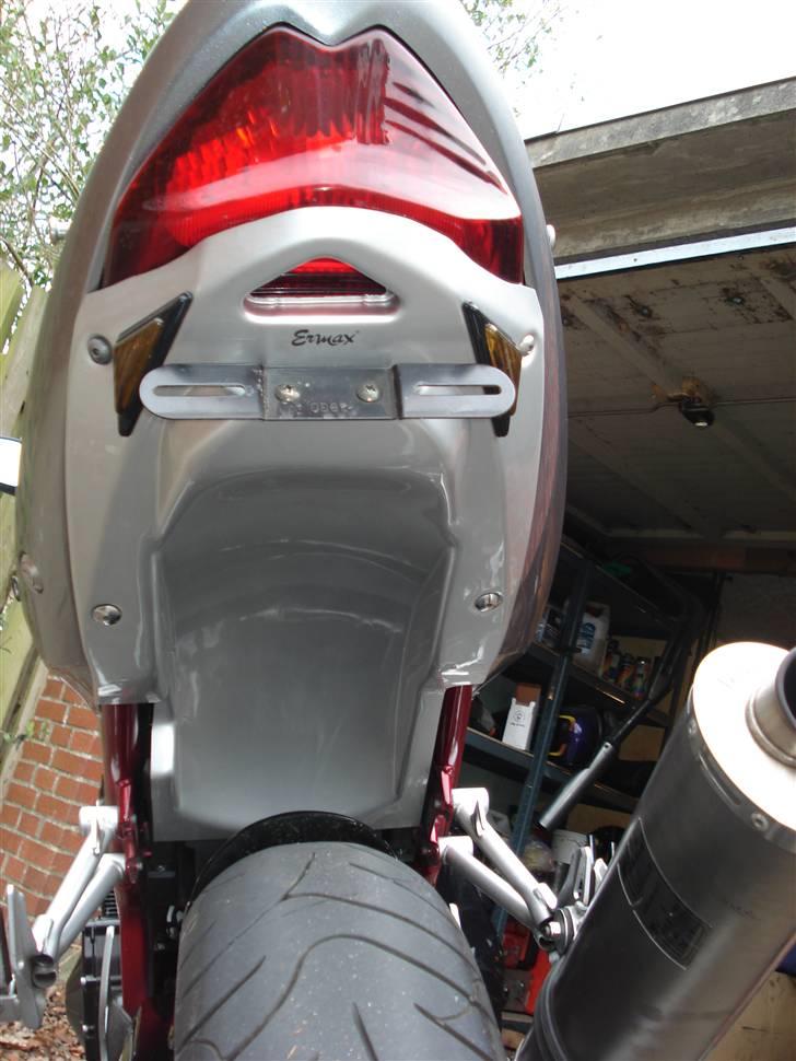 Suzuki GSF 650 Bandit  R.I.P - Banditten set bagfra med ny undertray og hugger billede 9