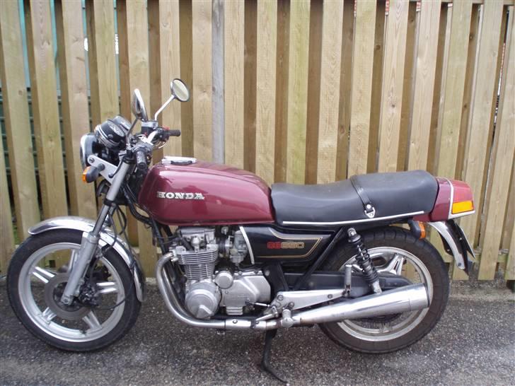Honda CB 650 Solgt - Fra den ene side billede 1