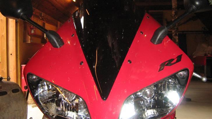 Yamaha YZF R1 - Insekter fra sidste år, klar til at blive blæst af i den nye sæson. billede 13