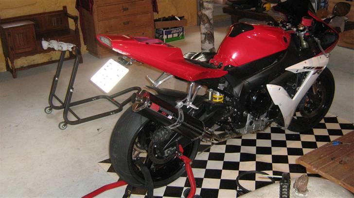 Yamaha YZF R1 billede 15