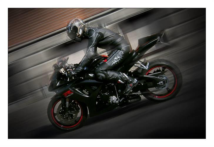 Suzuki gsxr 600 # SOLGT# - Suzuki med turbo på , fik den lige op og runde de 4oo !!! ;-) haha billede 5