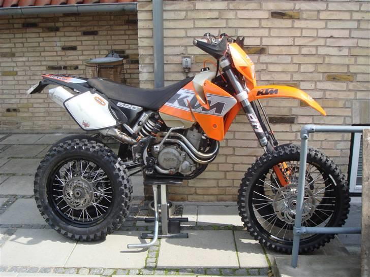 KTM 520 Exc SOLGT - Excel forfælgen med Brembo Kaliberen. billede 11