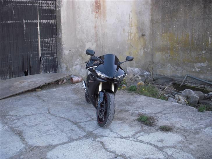 Yamaha R6S 2006 -SOLGT- billede 1