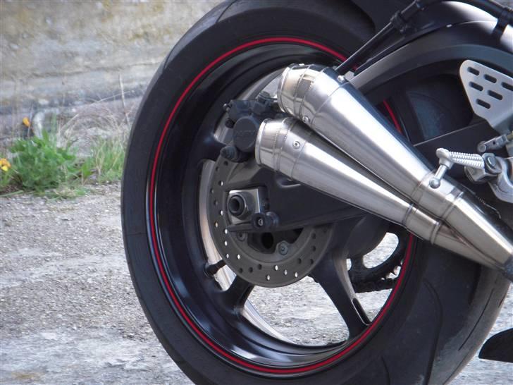 Yamaha R6S 2006 -SOLGT- billede 4