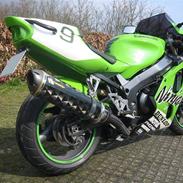 Kawasaki ZX7R Cup Edition