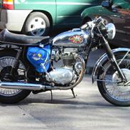 BSA 650 Ligthning