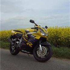 Honda cbr 900