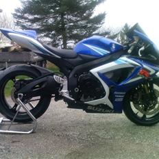 Suzuki GSXR 750 Baneged - SOLGT 