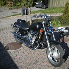 Honda vf 750 c magna