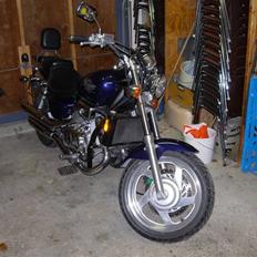 Honda vf 750 c magna