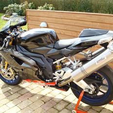 Aprilia rsv factory SOLGT