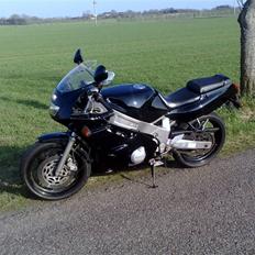 Yamaha Fzr 600 solgt